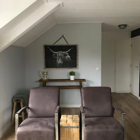 Veluws Rietgedekt Bungalow בית נופש ארמלו